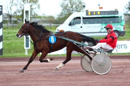 Belle première pour Landsman